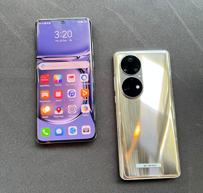 手机 I HUAWEI P50 Pocket正式亮相！6.9寸屏幕+40MP主摄，还有智能防晒检测！ 更多热点 图9张