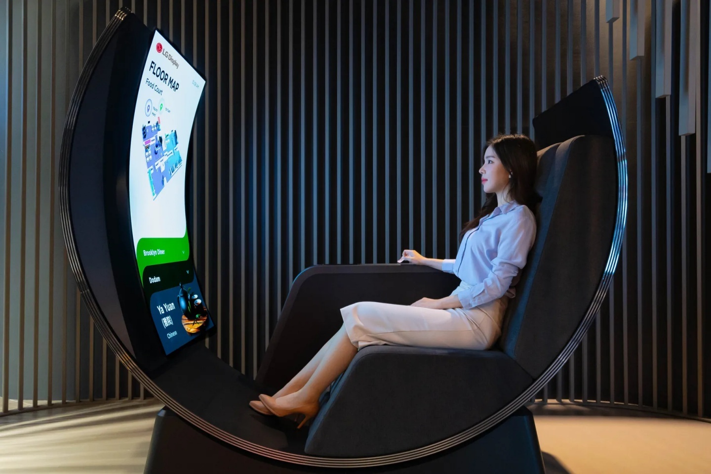 LG 发表多款曲面 OLED 萤幕应用概念，将会在 2022 年 CES 上抢先登场 数码科技 图1张