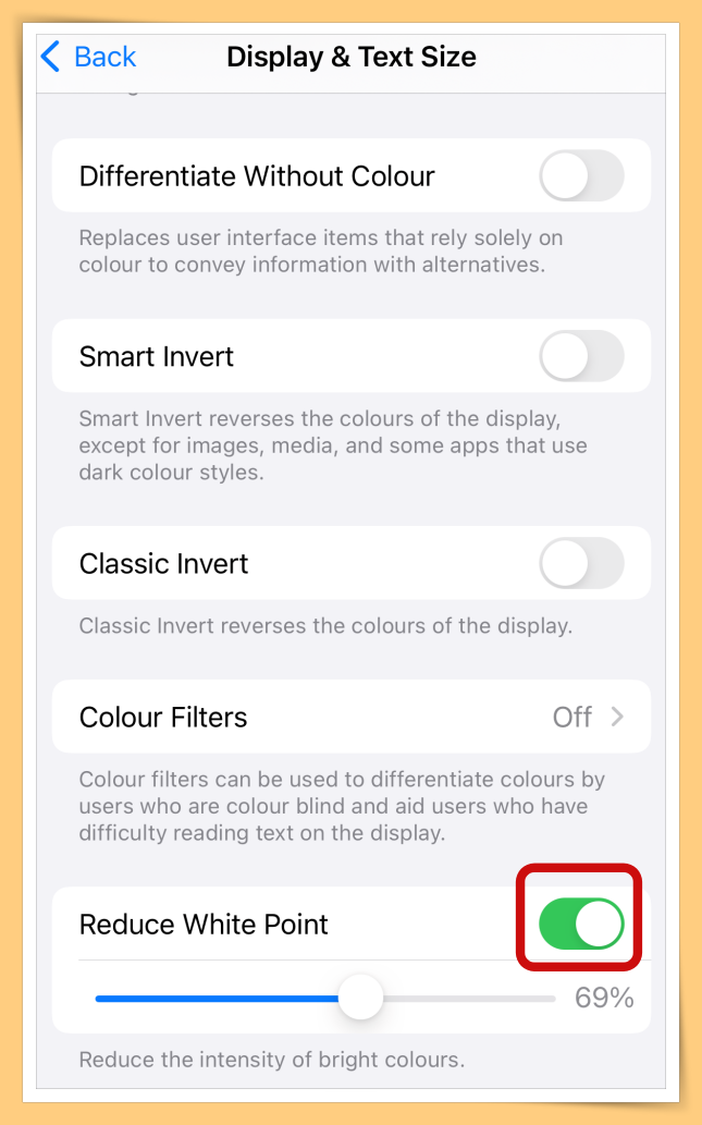 Tips I 晚上看手机眼睛不舒服？3个步骤开启iPhone“超级夜间模式”！ 更多热点 图4张