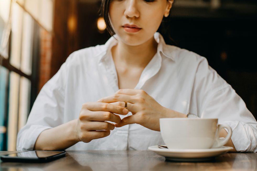 语录 I 【一个女生最好的出路，从来都不是找个好丈夫】结婚前要认清的婚姻毒鸡汤 更多热点 图2张