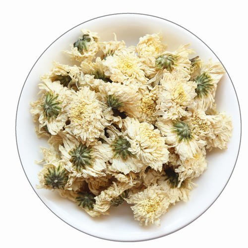 Tips I 上火时要喝菊花茶？不同菊花有不同功效，赌你不懂！ 更多热点 图5张