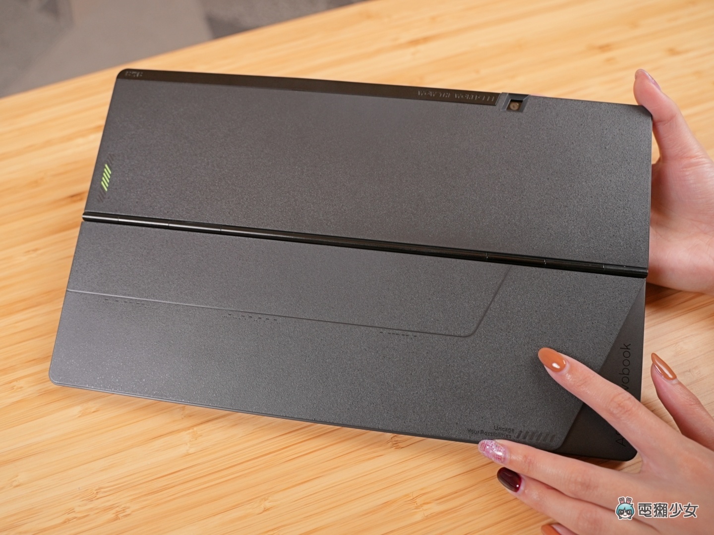 开箱｜两万五内的笔电黑马！ASUS Vivobook 13 Slate OLED 二合一平板电脑 数码科技 图14张