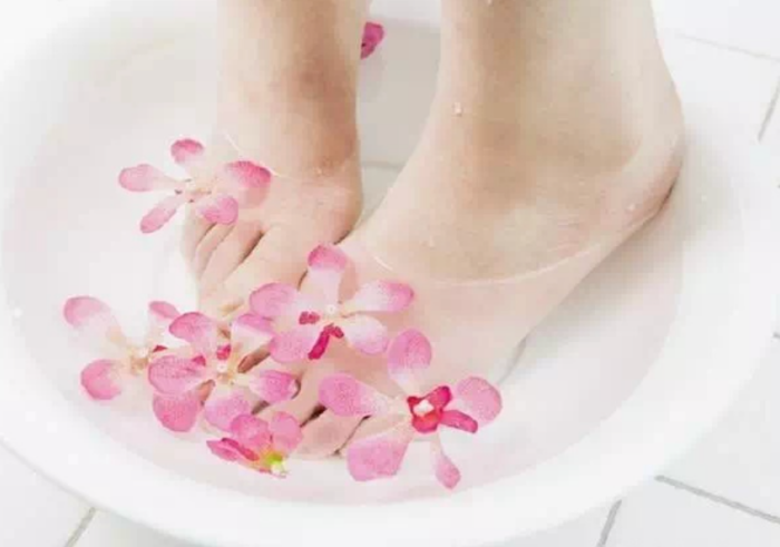 Tips｜月经还没来却先腹痛？那可能是“排卵痛”！3招帮你摆脱不适 更多热点 图3张