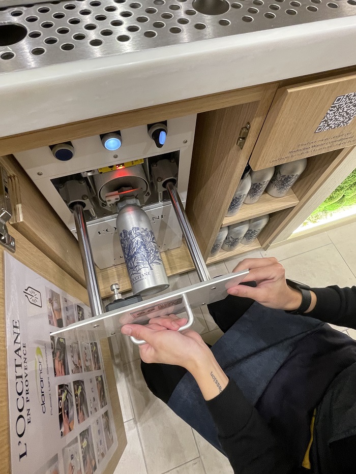 News I L'OCCITANE全马首家绿色概念店！自动补充机器助你减少生活瓶瓶罐罐 更多热点 图4张