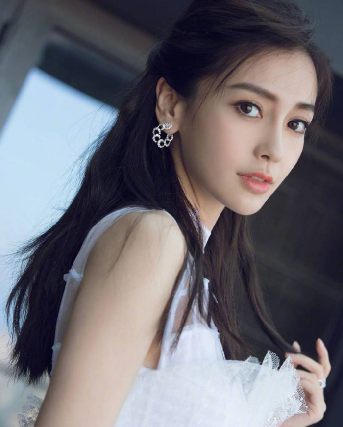情感｜不靠黄晓明也没关系，Angelababy的6个独立爱情观，日子是给自己过的！ 更多热点 图3张
