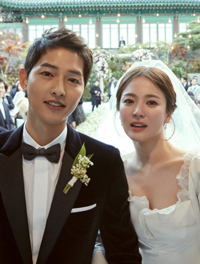 Style｜回顾Angelababy绝美百万婚纱，宋慧乔结婚时也穿这高级时尚品牌！ 更多热点 图4张