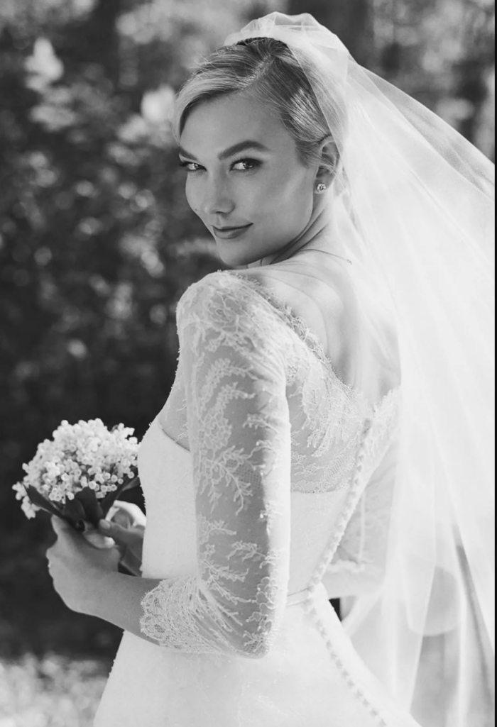 Style｜回顾Angelababy绝美百万婚纱，宋慧乔结婚时也穿这高级时尚品牌！ 更多热点 图11张