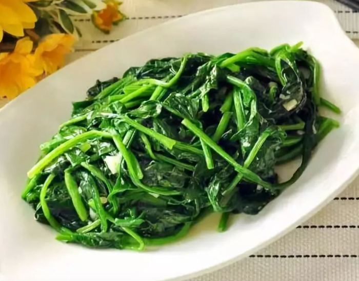 生活｜一定要阻止长辈！春节这些隔夜剩菜，宁可扔掉也别吃！ 更多热点 图2张