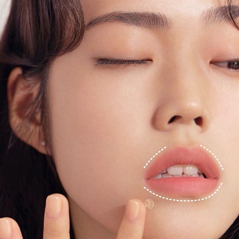 Beauty美人圈／暗沉唇怎么上唇膏？完整教学必收！ 时尚资讯 图2张