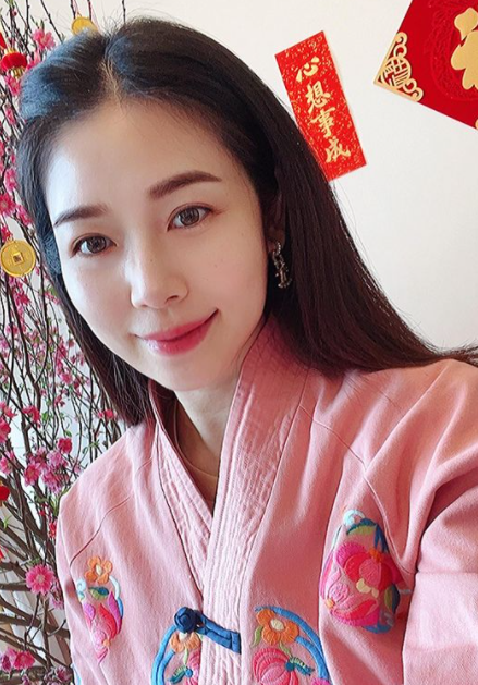 2年没回马过年！杨秀惠桃花、春联精心布置香港家里 娱乐资讯 图1张