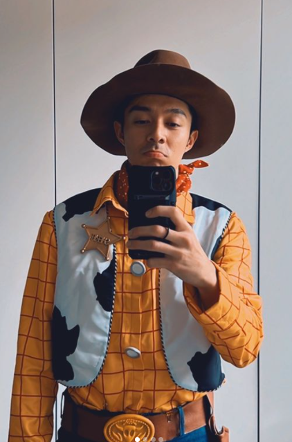 周柏豪扮Woody博2岁女儿一笑！却惨遭冷落... 娱乐资讯 图1张