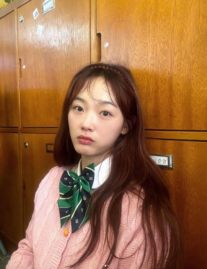 Style｜《僵尸校园》恶女李瑜美私下超会穿，惊人蚂蚁腰和时尚脸差点没认出来！ 更多热点 图1张