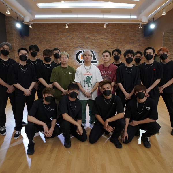 3P《HU ELSE》“一镜到底”全舞蹈版上线！网赞完全不输KPOP：看一万次也不腻 娱乐资讯 图1张