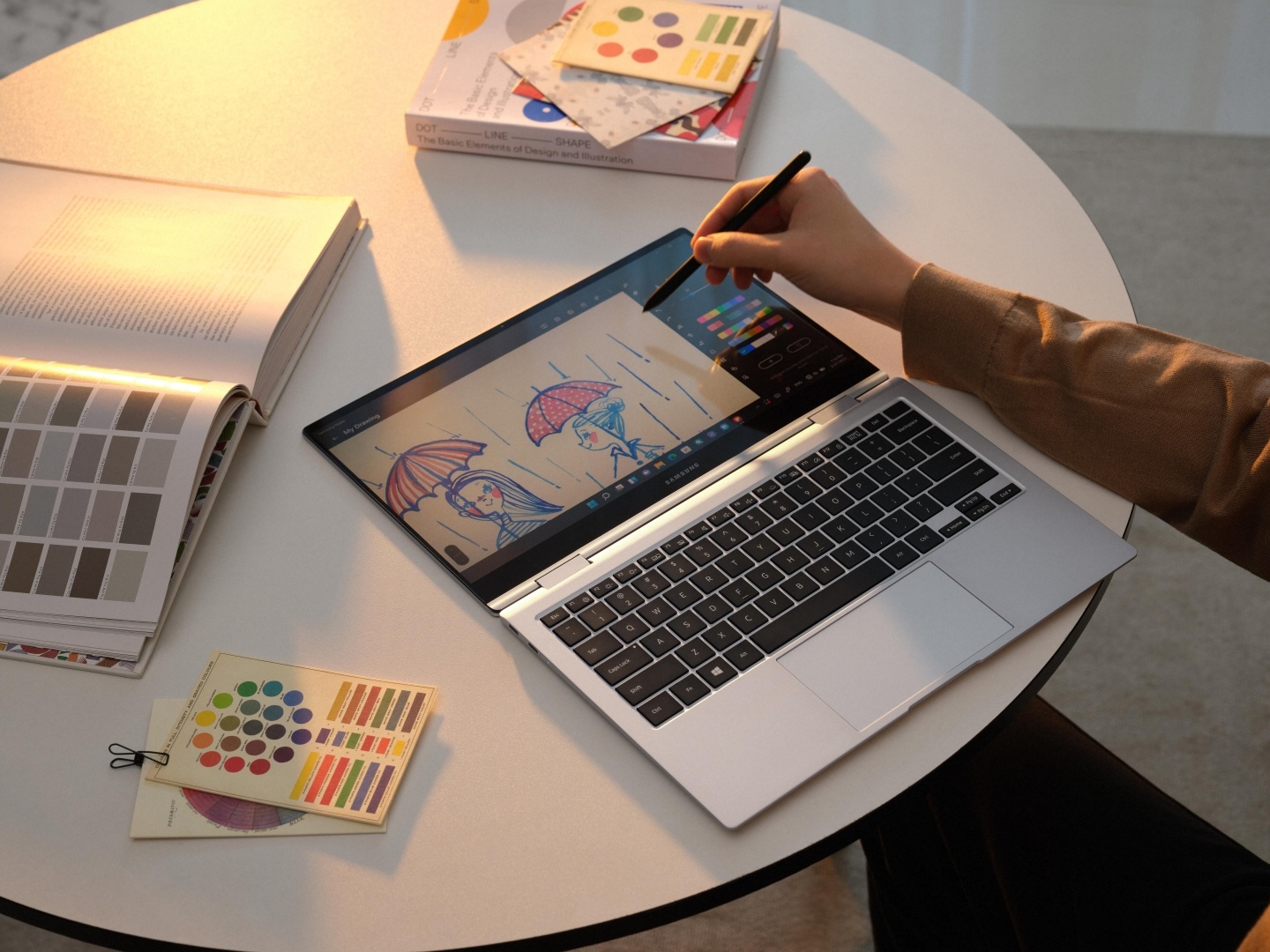 三星 Galaxy Book2 Pro 系列笔电登场！主打轻薄和长续航 视讯相机的规格也升级了 数码科技 图6张