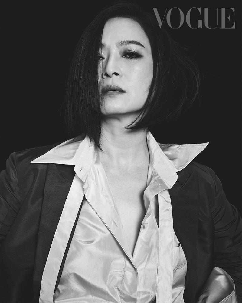 林心如率队！《华灯》7小姐合体登封面“超震撼场面”曝光 时尚资讯 图4张