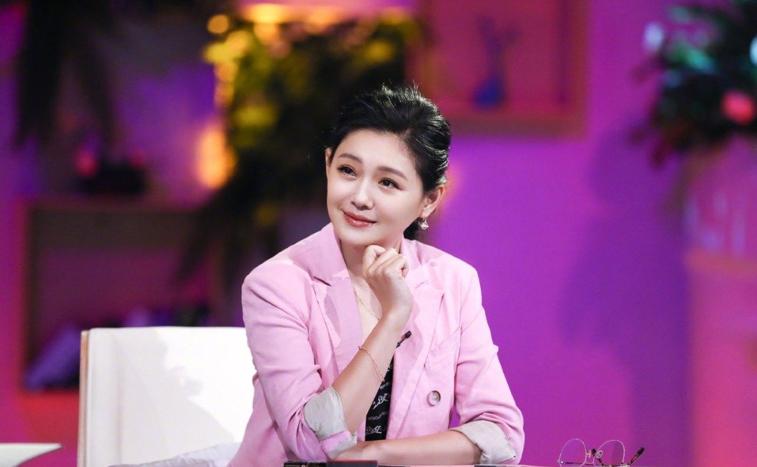 感情 | 大S为何又闪婚？你不懂的是 这才是真正聪明的女人 更多热点 图1张