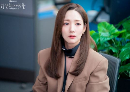 Beauty美人圈／2022韩星中长、短直发发型范本！ 时尚资讯 图2张