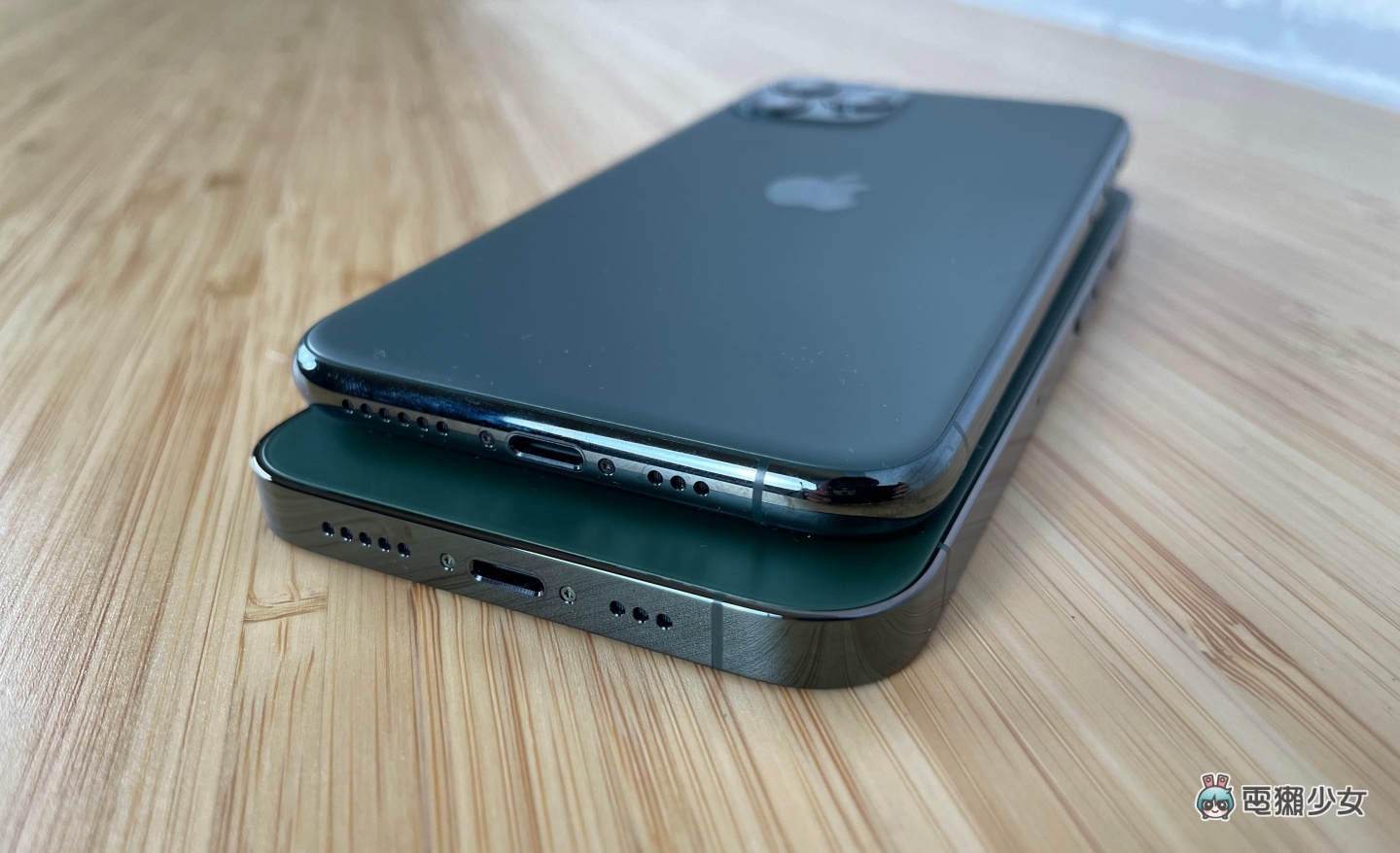 松岭青色的 iPhone 13 Pro 开箱！和绿色的 iPhone 13 比起来更显优雅 同场加映：夜幕绿的 iPhone 11 Pro 又是哪一种绿？ 数码科技 图7张