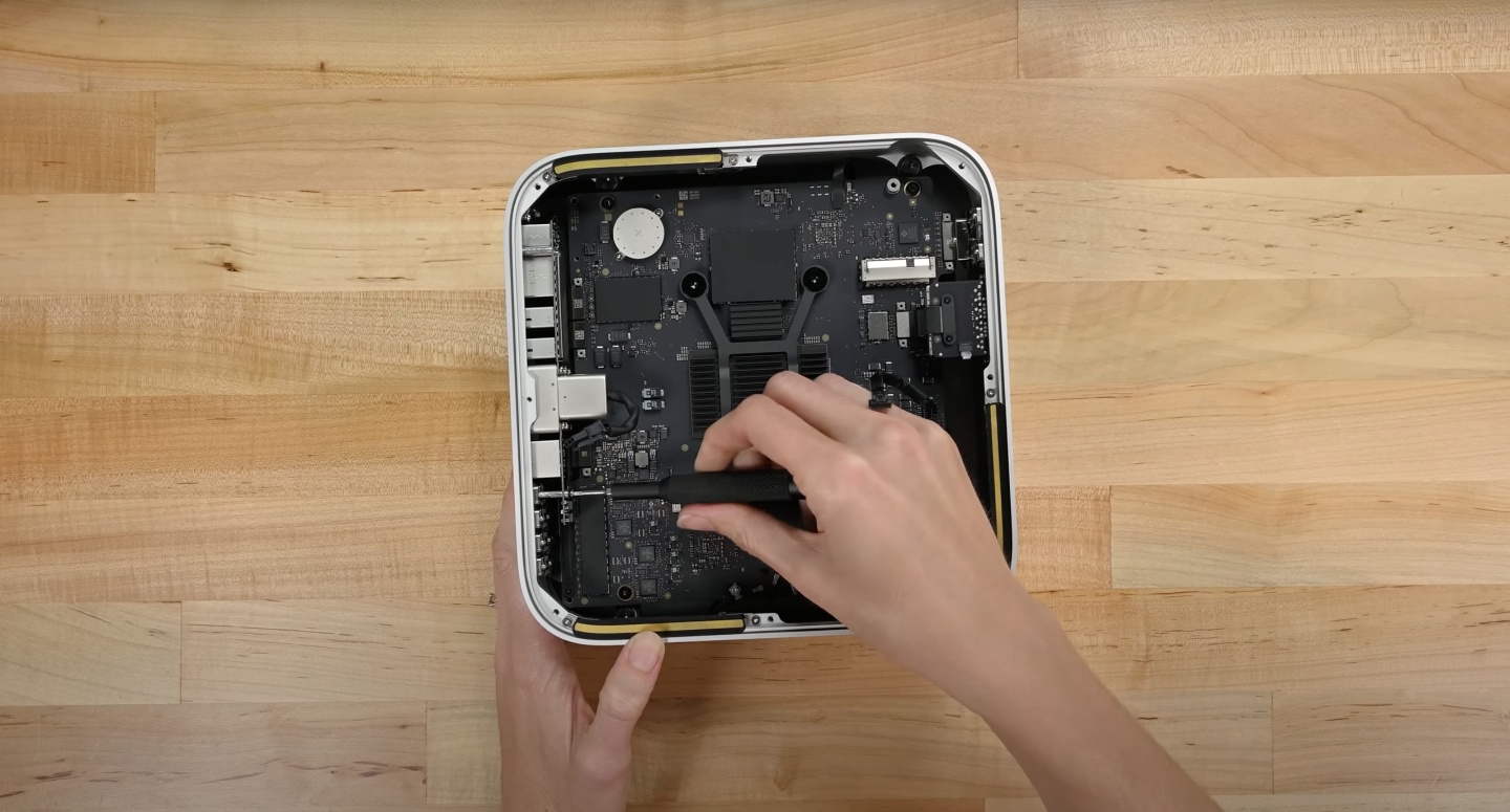 iFixit 拆解苹果 Mac Studio：不难拆，但恐怕无法自行升级 SSD 数码科技 图2张