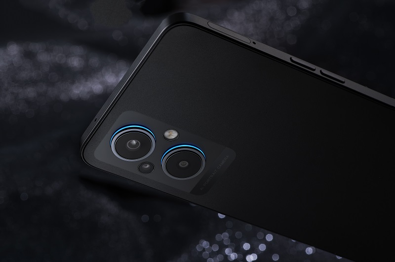 新机 I OPPO Reno7 Z 5G手机界颜值天花板！男女通杀情侣款 售价RM1699！ 更多热点 图2张