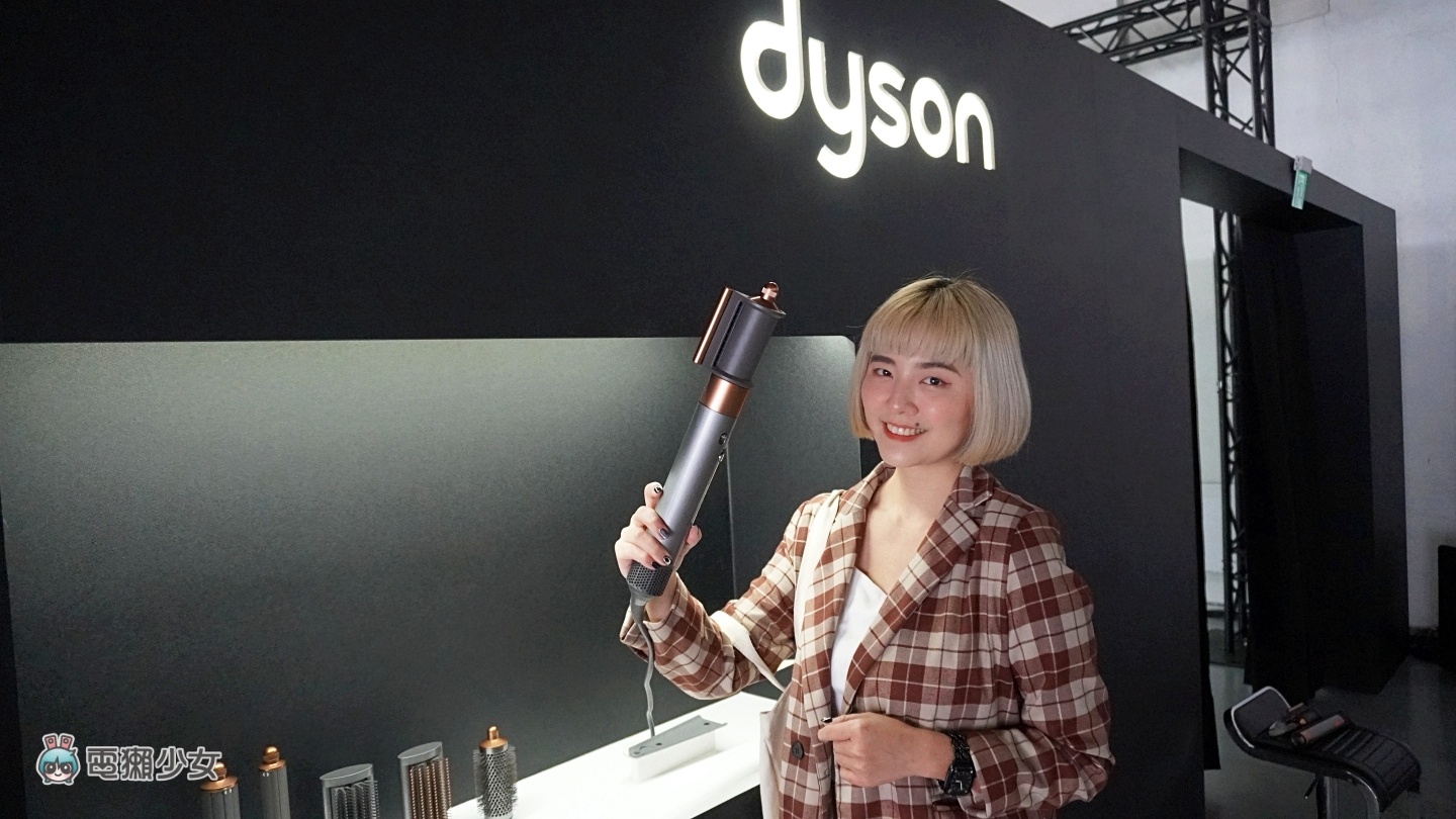 出门｜Dyson 新一代美发神器 Dyson Airwrap 登场！带来三大升级配件，在家也能轻松吹出漂亮发型！ 数码科技 图1张