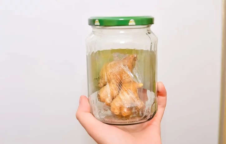 Tips I 每次只想用几片？3个生姜保存方法，放半年不干不烂！ 更多热点 图3张