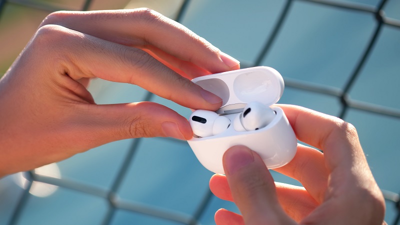 News I 新一代AirPods Pro要来了！3大新亮点曝光 在下半年发布？ 更多热点 图1张
