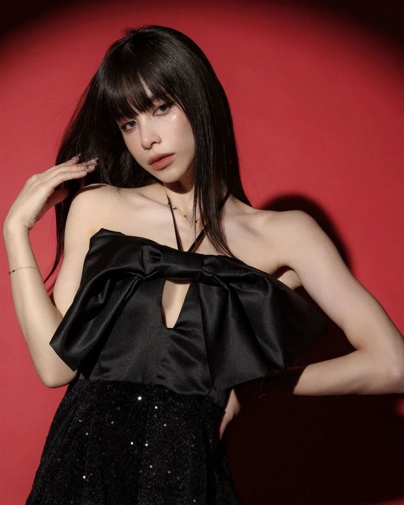 媚眼女神爆久病缠身！罹怪病开车途中“全身发麻”如同触电 时尚资讯 图1张