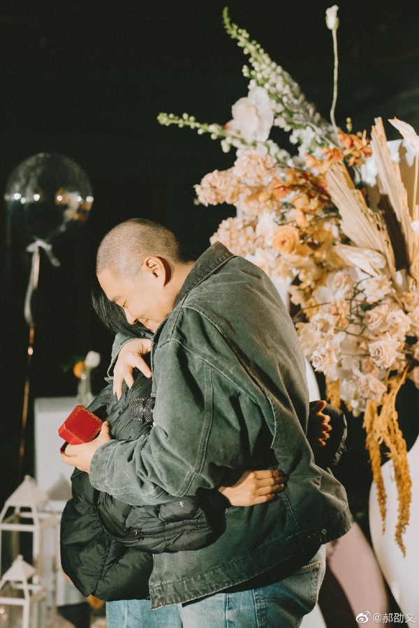 刚宣布求婚成功...郝劭文未婚妻被起底：离过婚、有7岁女儿！ 娱乐资讯 图1张