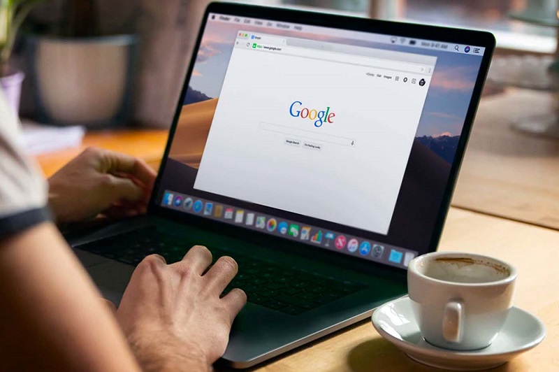 Tips I Google发布紧急更新！4个步骤检查软件是否最新版本！ 更多热点 图2张