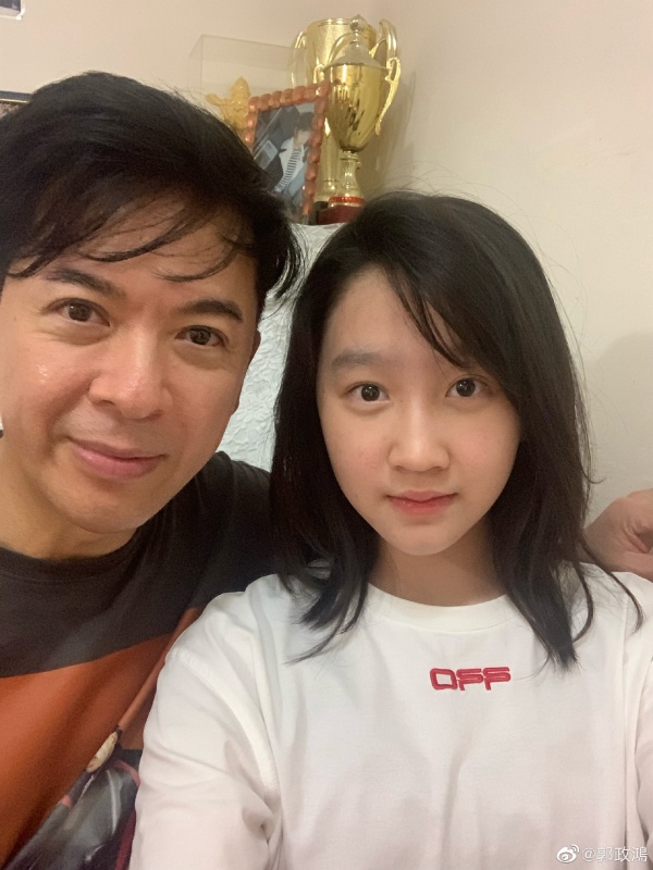 郭政鸿10岁女儿正脸曝光！网友：像关晓彤 娱乐资讯 图1张