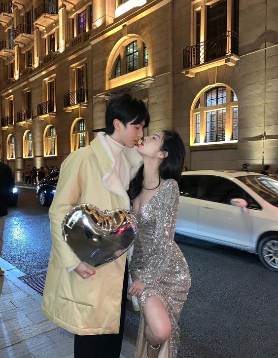 盘点 I 最让人讨厌朋友圈排行榜！9级美颜自拍照、负能量、低俗心灵鸡汤、微商等 更多热点 图4张