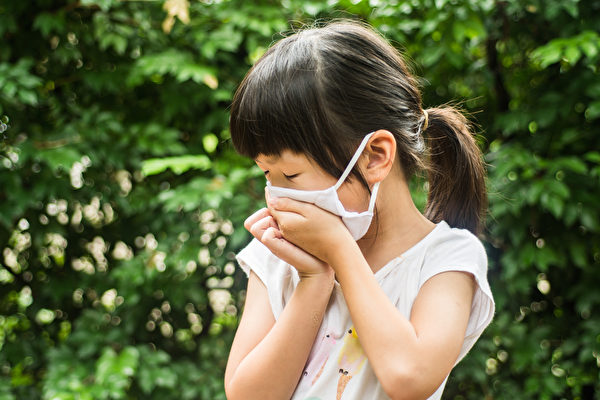 Tips I 不想咳到伤肺伤喉咙？孩子咳嗽时这8种食物要远离 更多热点 图1张