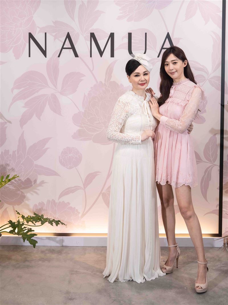 王心恬冻龄妈首曝光！爆同意女儿“未婚生子”女婿人选是他 时尚资讯 图2张