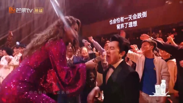 王祖蓝清唱《海阔天空》！竟勾起网友伤心事 娱乐资讯 图1张
