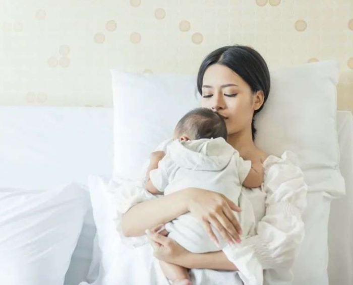生活｜月子中心vs在家做月子？这5点一定要想清楚！ 更多热点 图2张