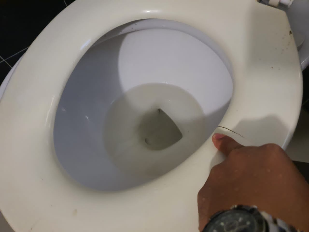 旅行 I 金马伦网红欧式住宿踩雷！网友力数6宗罪：比RM80廉价酒店都不如 更多热点 图7张