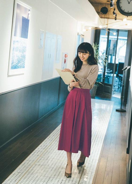 职场 I 不想拍马屁迎合又希望老板看到自己？学会这4招吧！ 更多热点 图1张
