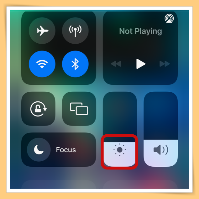 Tips I 5个iPhone神仙技巧！手电筒误触被打开这样来化解尴尬！ 更多热点 图6张