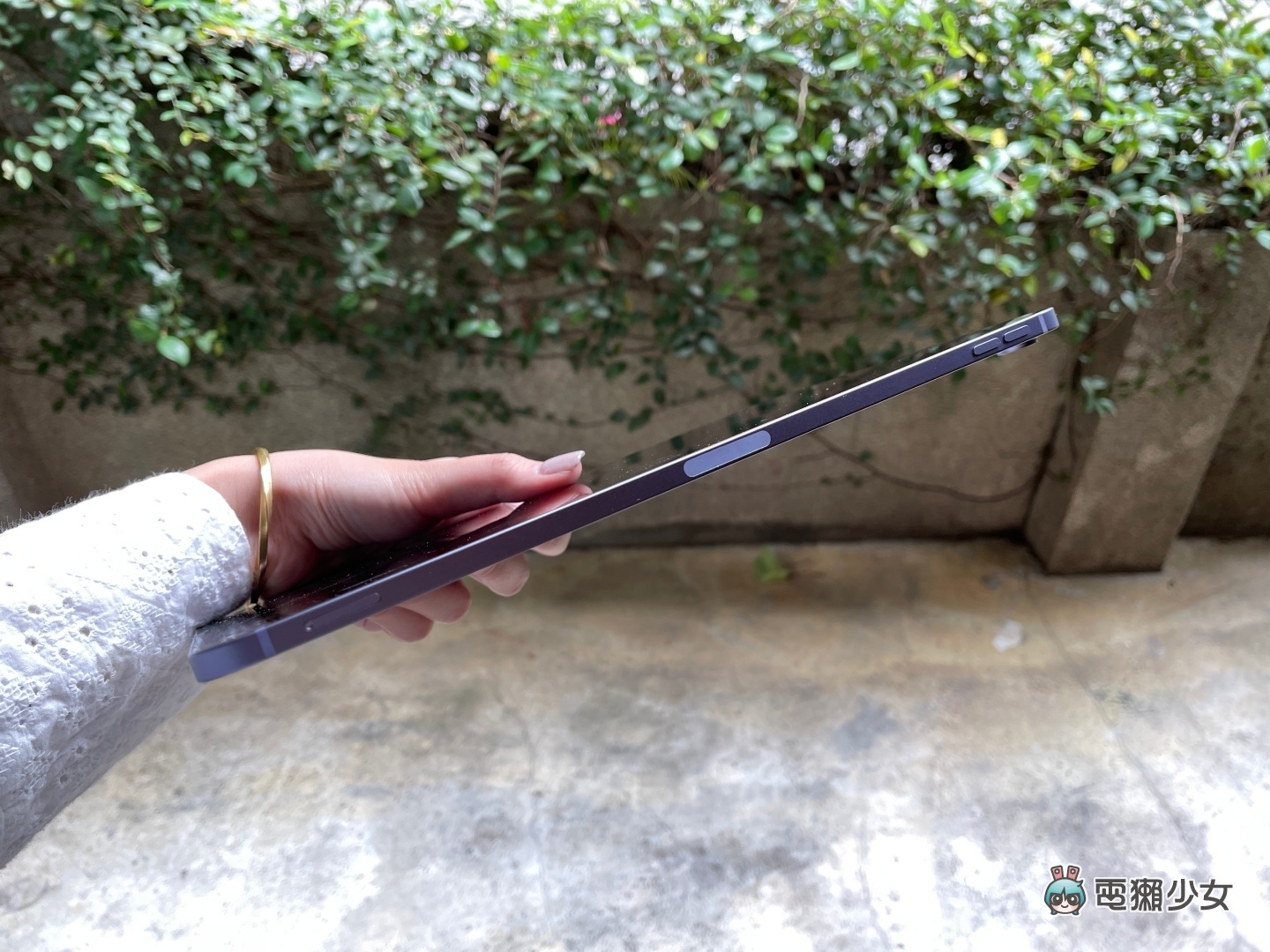 开箱｜全新的蓝色 iPad Air 5 使用心得 生活娱乐、工作笔记、影音需求 用它很可以 数码科技 图8张