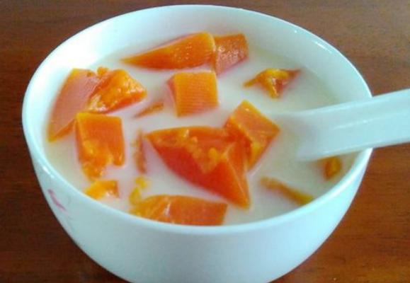 Tips I 喉咙痛到喝水都痛苦！选择这些5种食物更好吞 更多热点 图4张