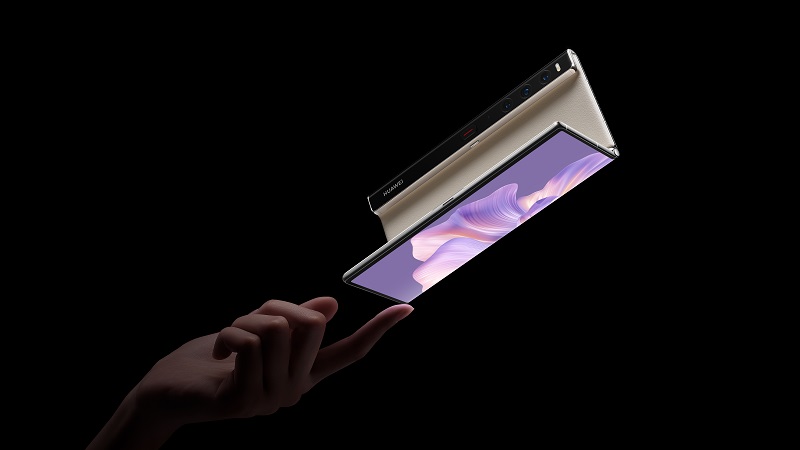 新机 I HUAWEI Mate Xs 2 超吸睛！屏幕外折设计让握手感极佳！ 更多热点 图2张