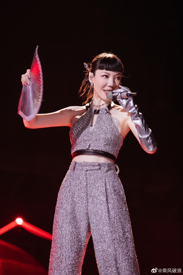 因“少女感”太强登热搜！《乘风破浪》姐姐年纪大揭秘…80后的她们根本是冻龄女神！ 娱乐资讯 图18张