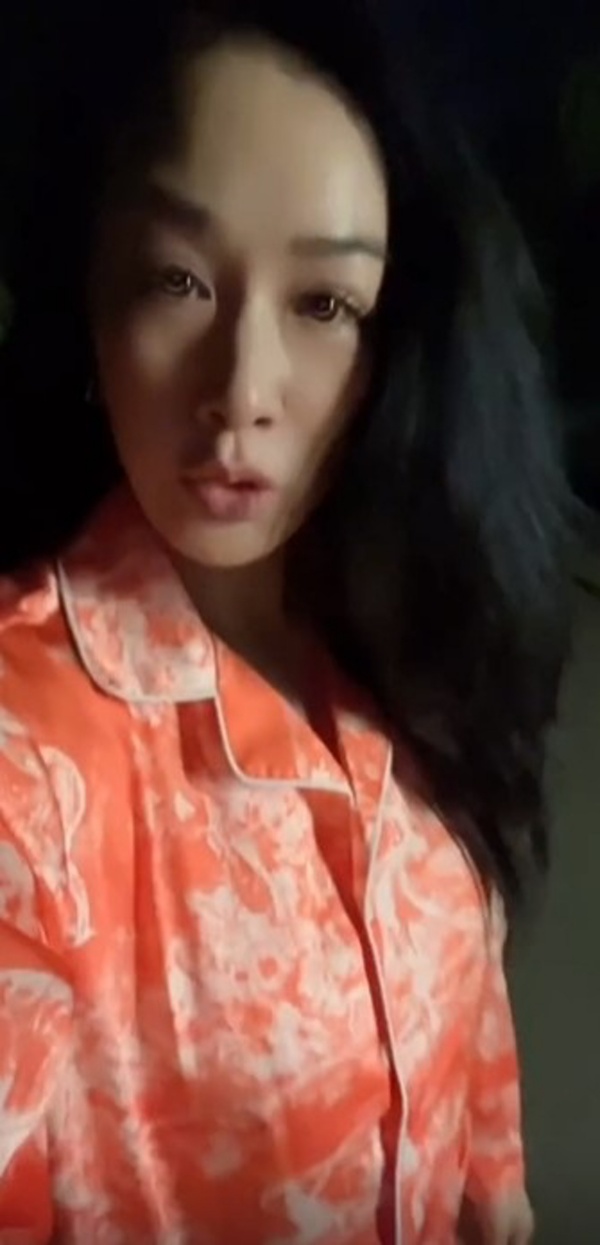 钟丽缇披头散发+穿红衣...半夜在公园玩滑板！画面超毛：会做噩梦 娱乐资讯 图3张