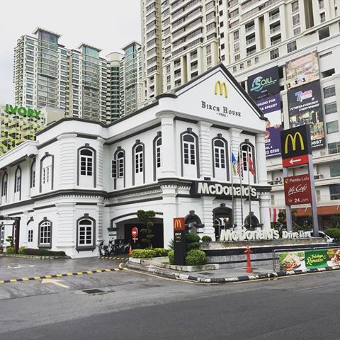 美食 I 马来西亚这些特色麦当劳门店太boleh！殖民地建筑风、河畔视野、40年历史等等 更多热点 图2张