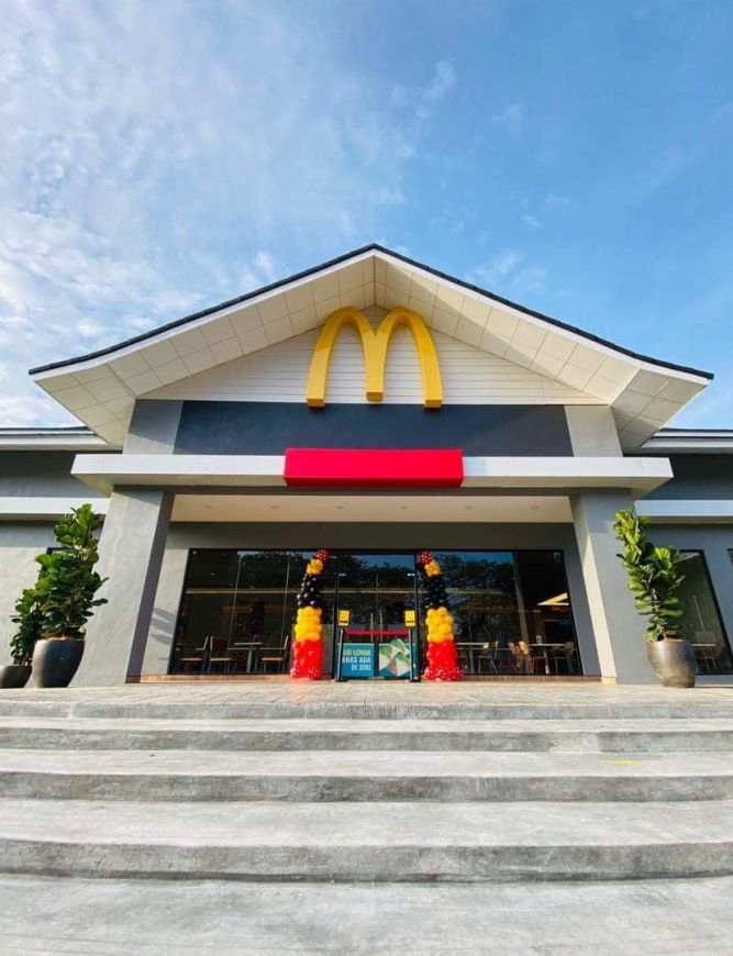 美食 I 马来西亚这些特色麦当劳门店太boleh！殖民地建筑风、河畔视野、40年历史等等 更多热点 图3张