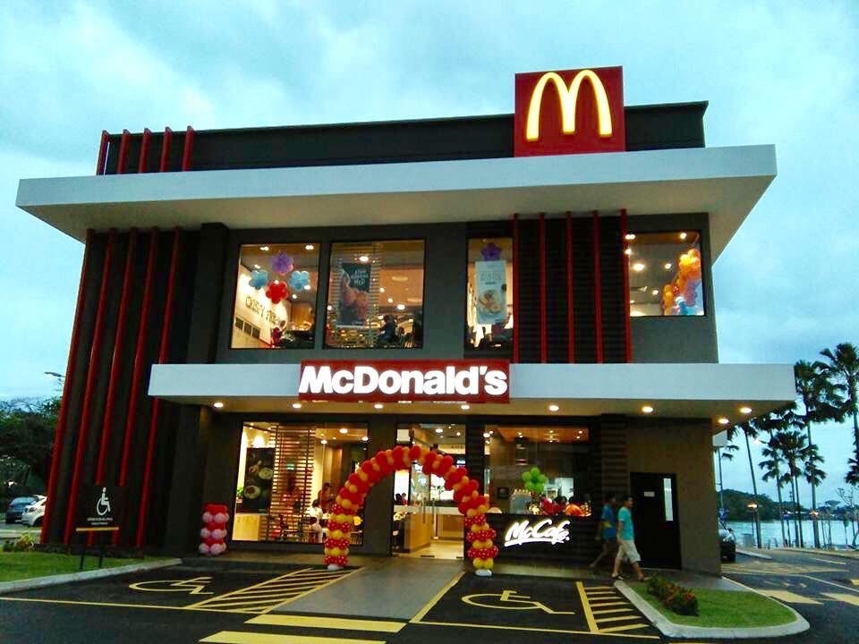 美食 I 马来西亚这些特色麦当劳门店太boleh！殖民地建筑风、河畔视野、40年历史等等 更多热点 图5张