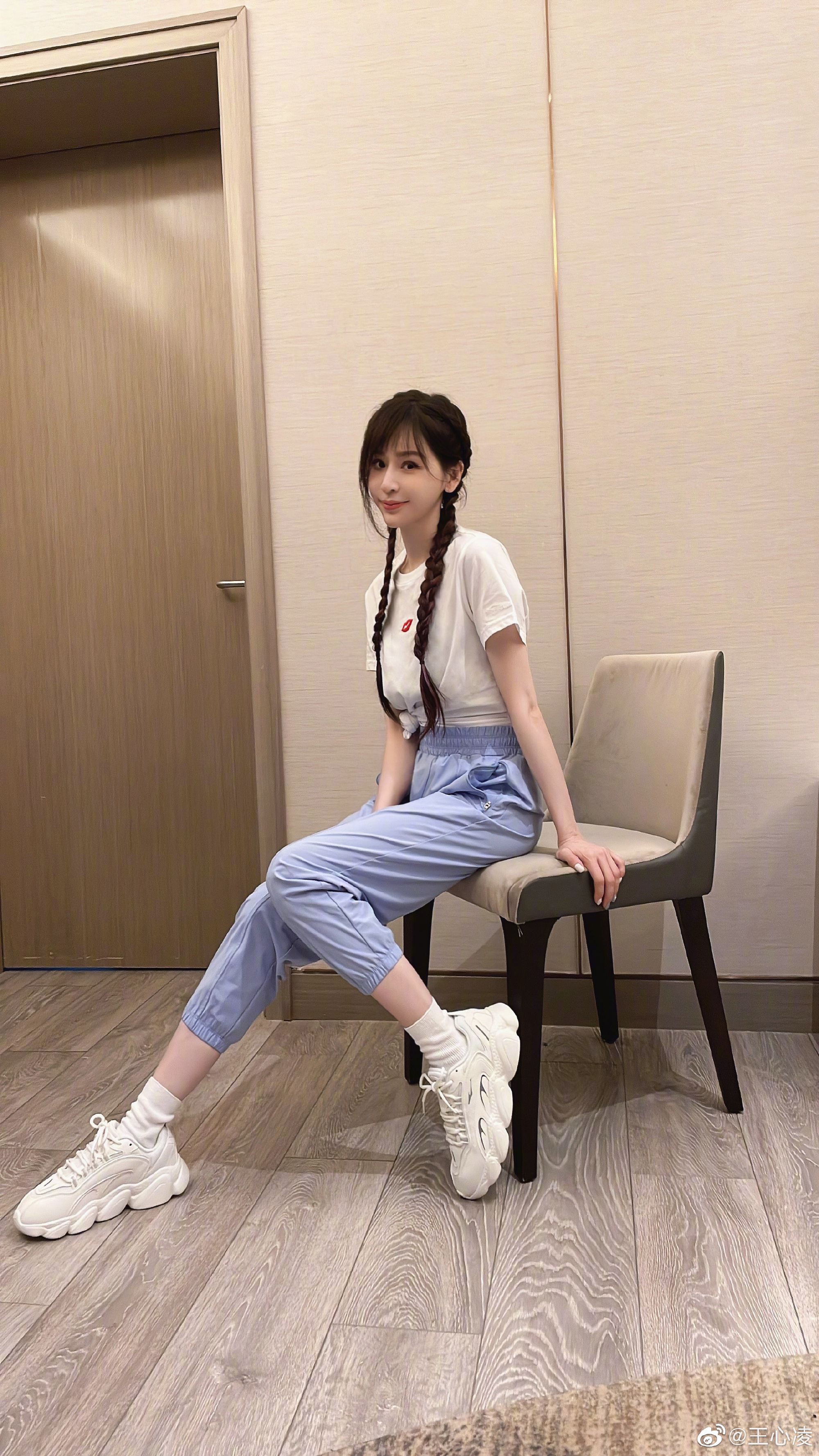 王心凌12岁嫩照曝光！ 登节目飙舞跳disco...实力超强 娱乐资讯 图1张