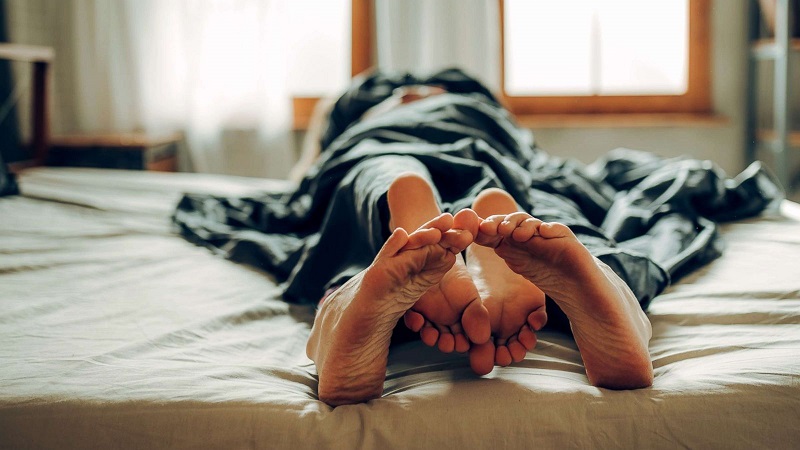 爱爱 I 男女喜欢爱爱时间大不同！你是不是这个时间特别性欲强？ 更多热点 图2张