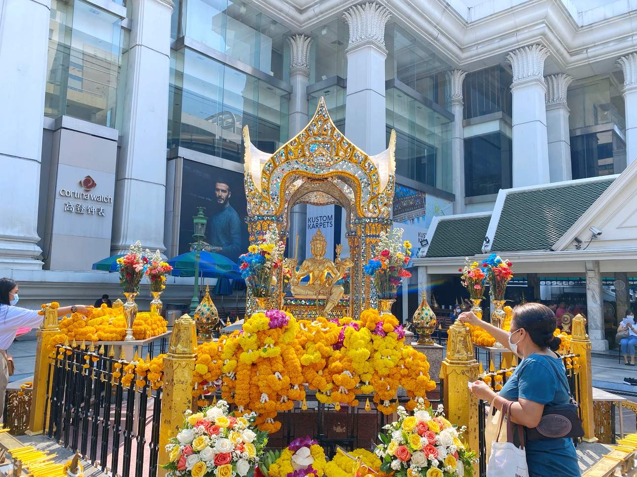 旅游 I 关于泰国四面佛这样拜最灵验！星期四晚上有求必应？ 更多热点 图2张